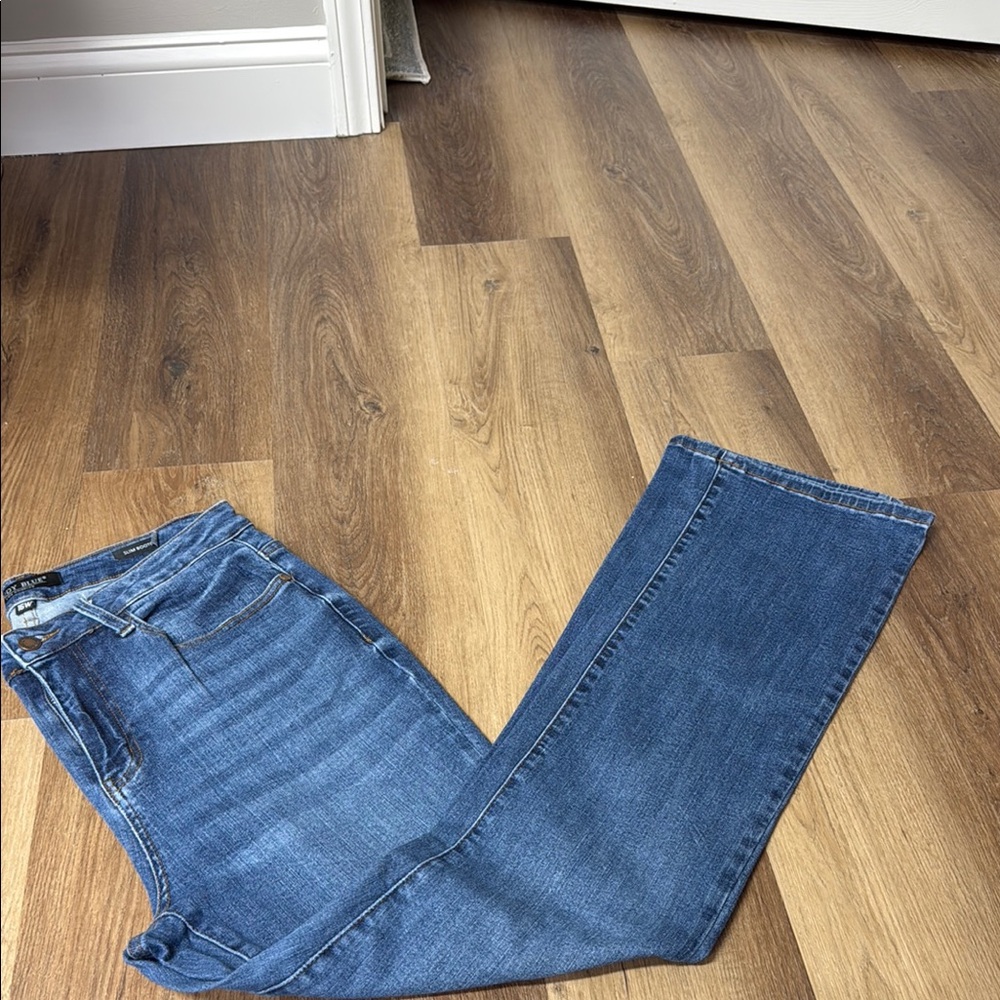 Judy Blue Straight Leg Blue Jeans